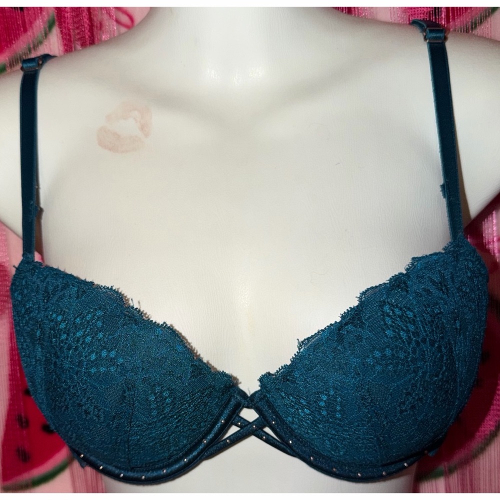 🩵 PINK Victoria's Secret Lace Bra